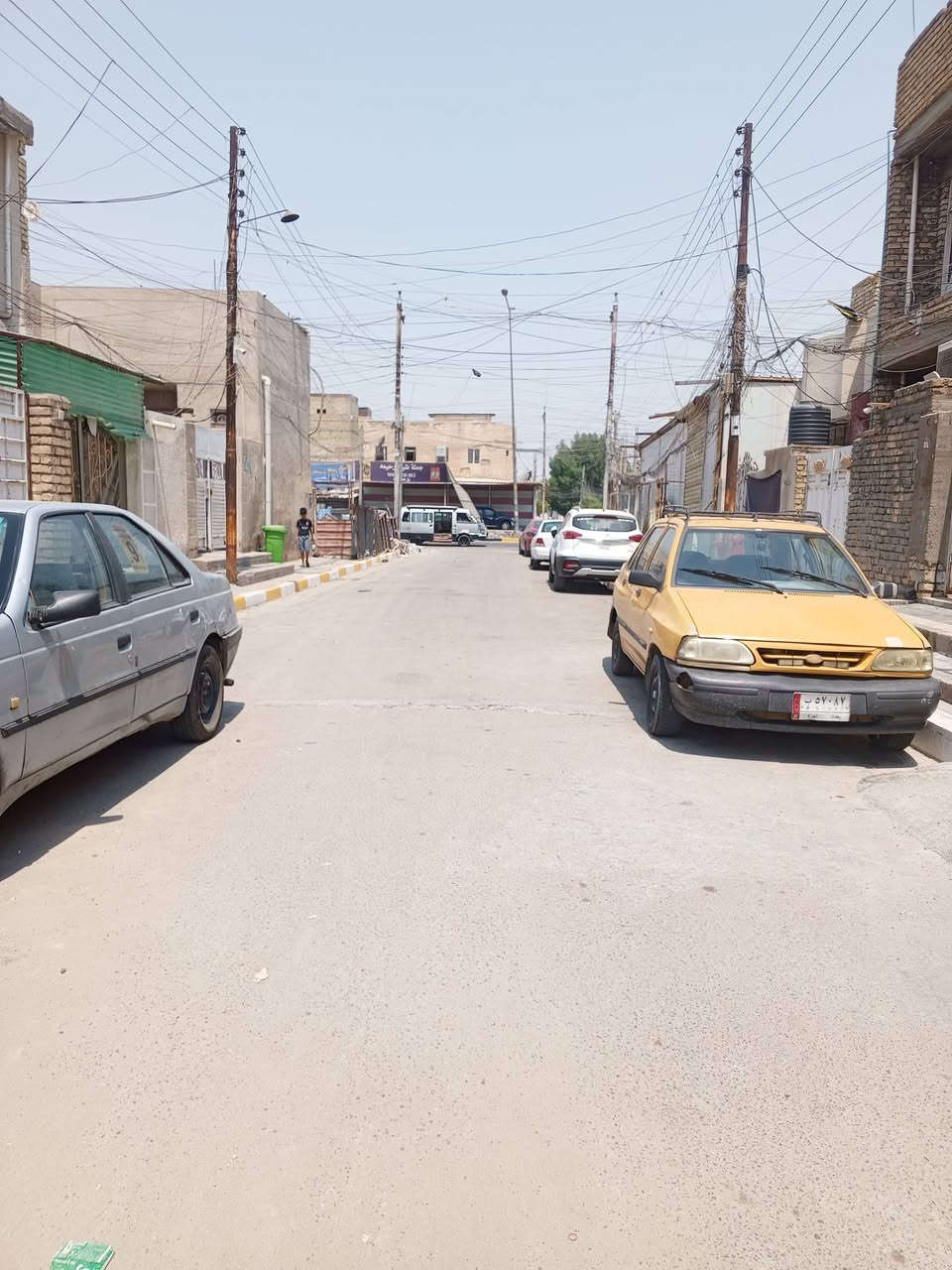 بيت للبيع بجريخي بصف تجاري بناء حديث  نقص فقط ارضيه فوك وجوه طابق ونص المساحه 110 بل سند وواقع حال 120 سعر 108 بي مجال للاستفسار ‏‪***********‬‏
