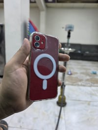 ايفون  ايفون ١٢ عادي مبدل شاشه وبطاريه اصليات وضهر مفطور شرق أوسط فيس ...