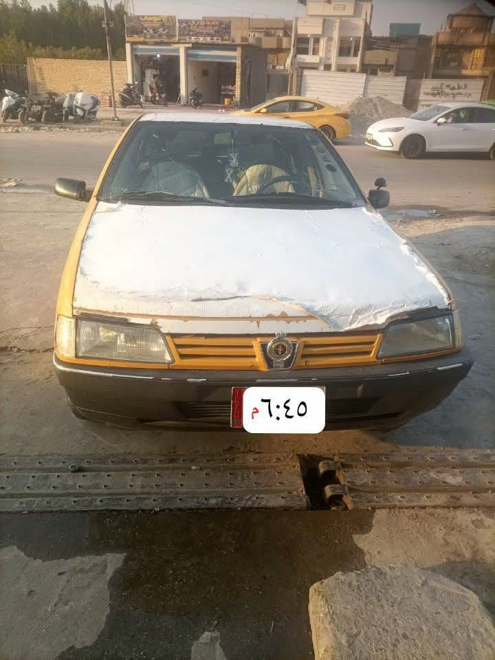 سلام عليكم عندي بيجو كاملة حتى تبريد وية السويج ريد راوس سيارة حلوة مال عيشة الايت زنون تبريد ثلج كهربايات كلهة شغالة نقص بس بكلايت رقم نجف ألماني رقمي ***********مكان السيارة بغداد البلديات

