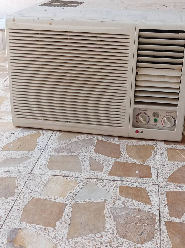 مكيف اللبيع ٢ طن جديد ونضيف اللبيع مكيف شرط شغل اي خلل اني خادم لاسعر ٢٥٠ تصال *********** عمارة, ميسان

