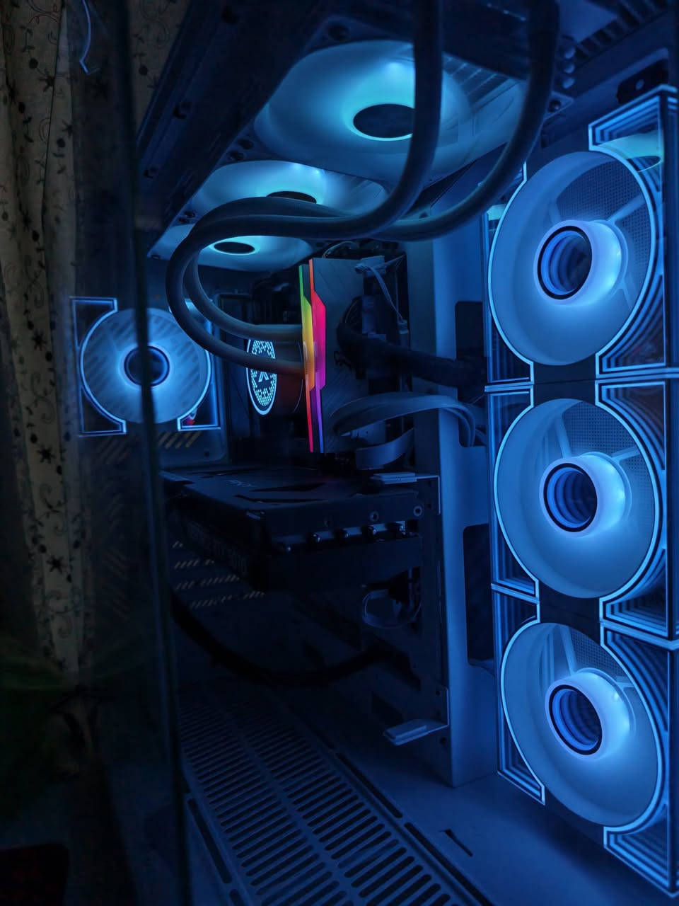 تجميعة كاملة • RTX5070 • استعمال ٢٠ يوم