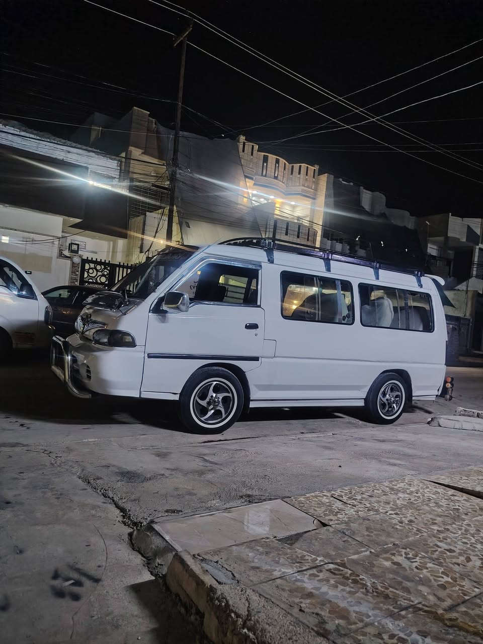 السلام عليكم كيا هوندا للبيع موديل 1999 سنويه 19 غرامات صفر هيا ومرور حداديه صبغ جديد ضخم جديد سياره جاهزه محرك بدايه نفخ السعر 60 وبيها مجال ***********   /***********
