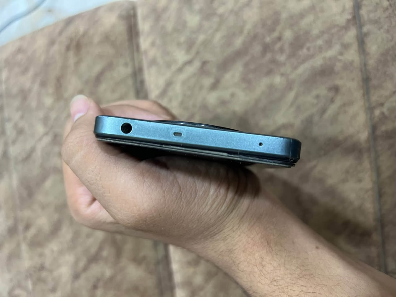 السلام عليكم بيع مستعجل
ريلمي 12

ذاكره 256 

رام 8+8

بطاريا 5000

ما مفتوح شرط 

فقط الشاه من الزاويه يرادله كبس شويه كافعه 

*********** بي واتساب
