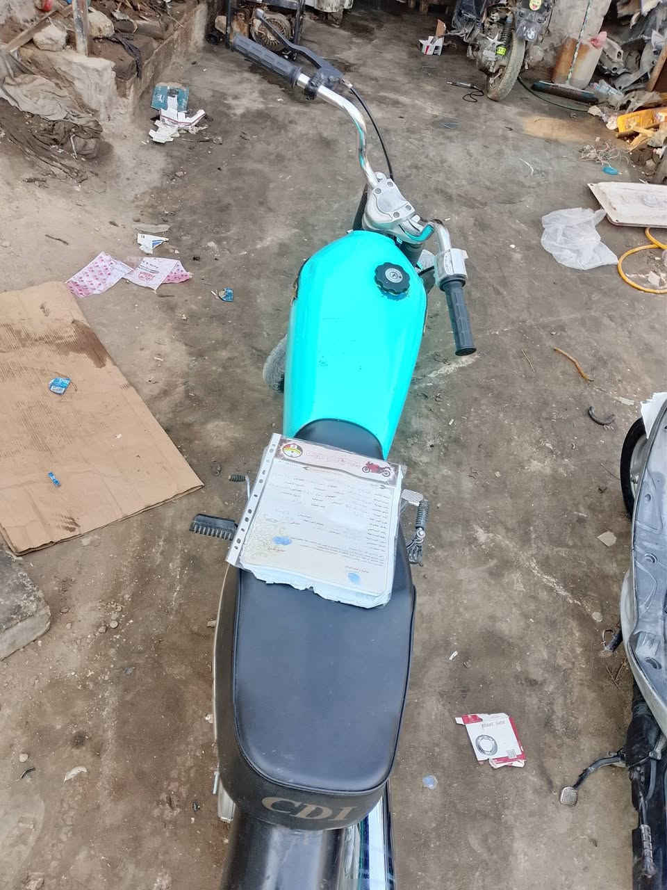 سلام عليكم  اربعه كير مديل 23 سكنر سكنر
للبيع.  مكينه راكضه  ابيعك شاصي. والوياله. والمكينه هديه 

سعر 400وبيها مجال. اوراق 6

