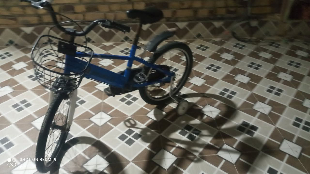 باسكل للبيع حجم 20 نضيف 
كامل من النقوصات لايوجد 
شيء نقص كامل نضيف 
للبيع الانتصال عل هاتف 
*********** ابو علي واسط قضاء الحي
