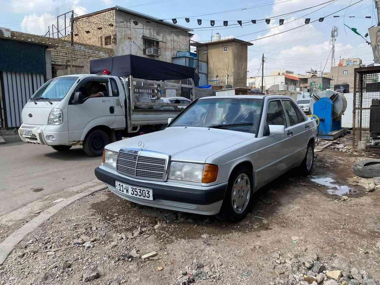مرسيدس E190 • ١٩٨٧ • مكينة جديدة