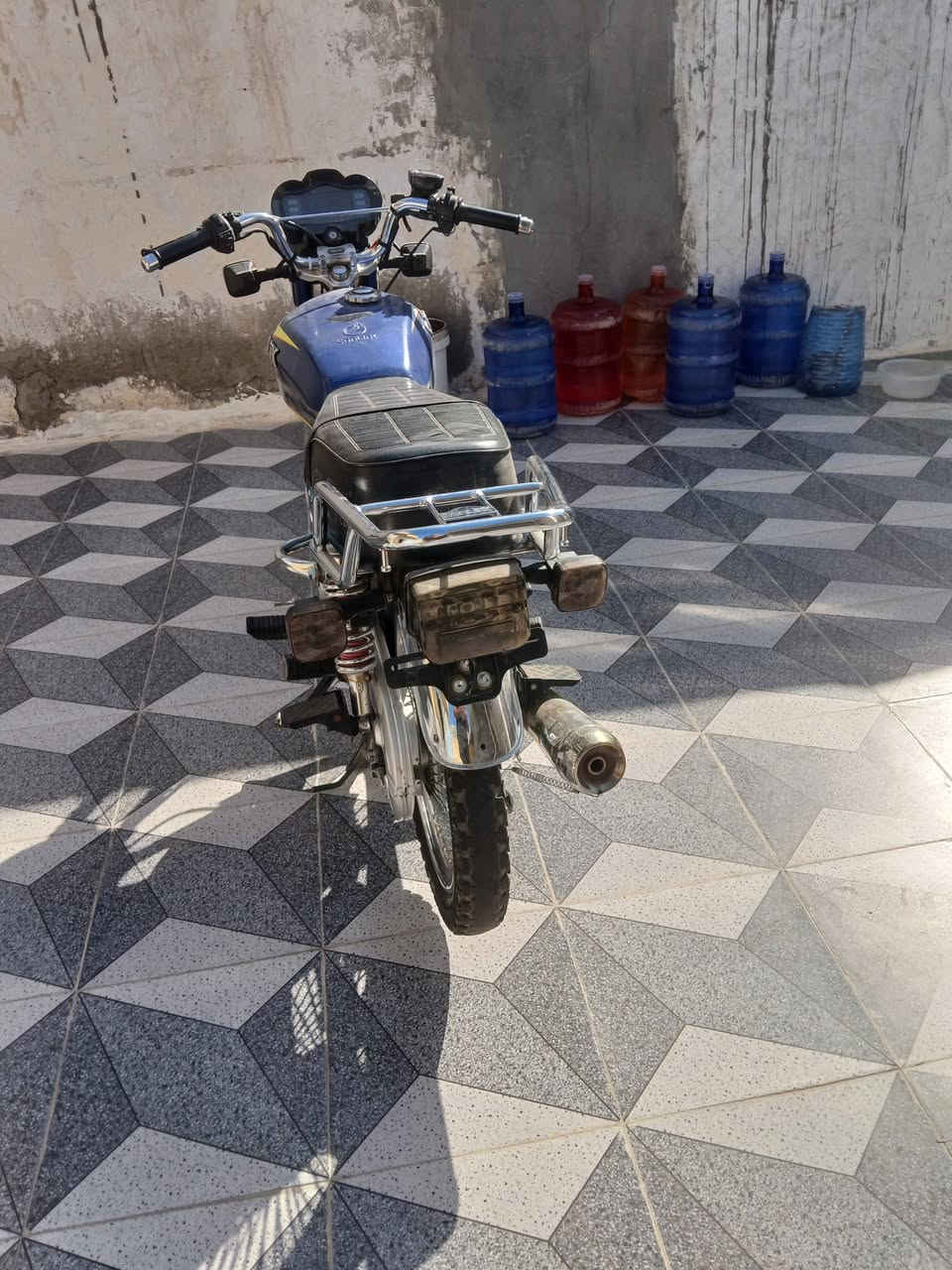 سلام عليكم متاح دراجه تايكر موديل ٢٥ باب اول سونك دراجه ع وضع الشركه كلشي ما بدل بيها صلنصه كاتم سعر ٦٧٥ وبيها مجال دراجه العام طلعت شهر ٨ من المعرض اتصال ***********
