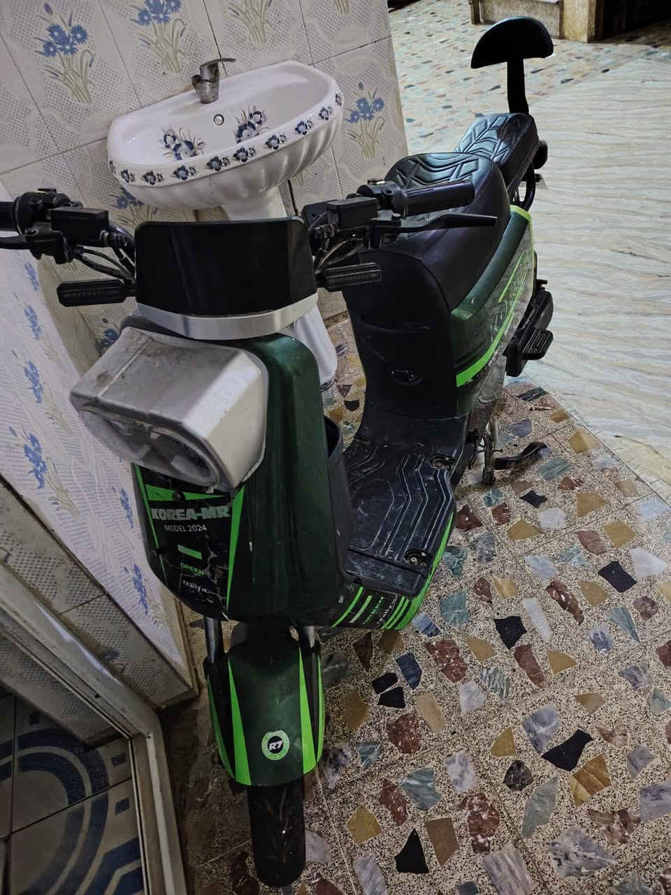 مكفل بنشر فقط
🏍️ دراجة R7 للبيع
🔋 تحتاج تبديل بطاريات فقط
💰 السعر: 270 ألف — قابل للنقاش للجادين
🔥 فرصة حلوة وسعر مناسب
📞 للاستفسار: ***********
