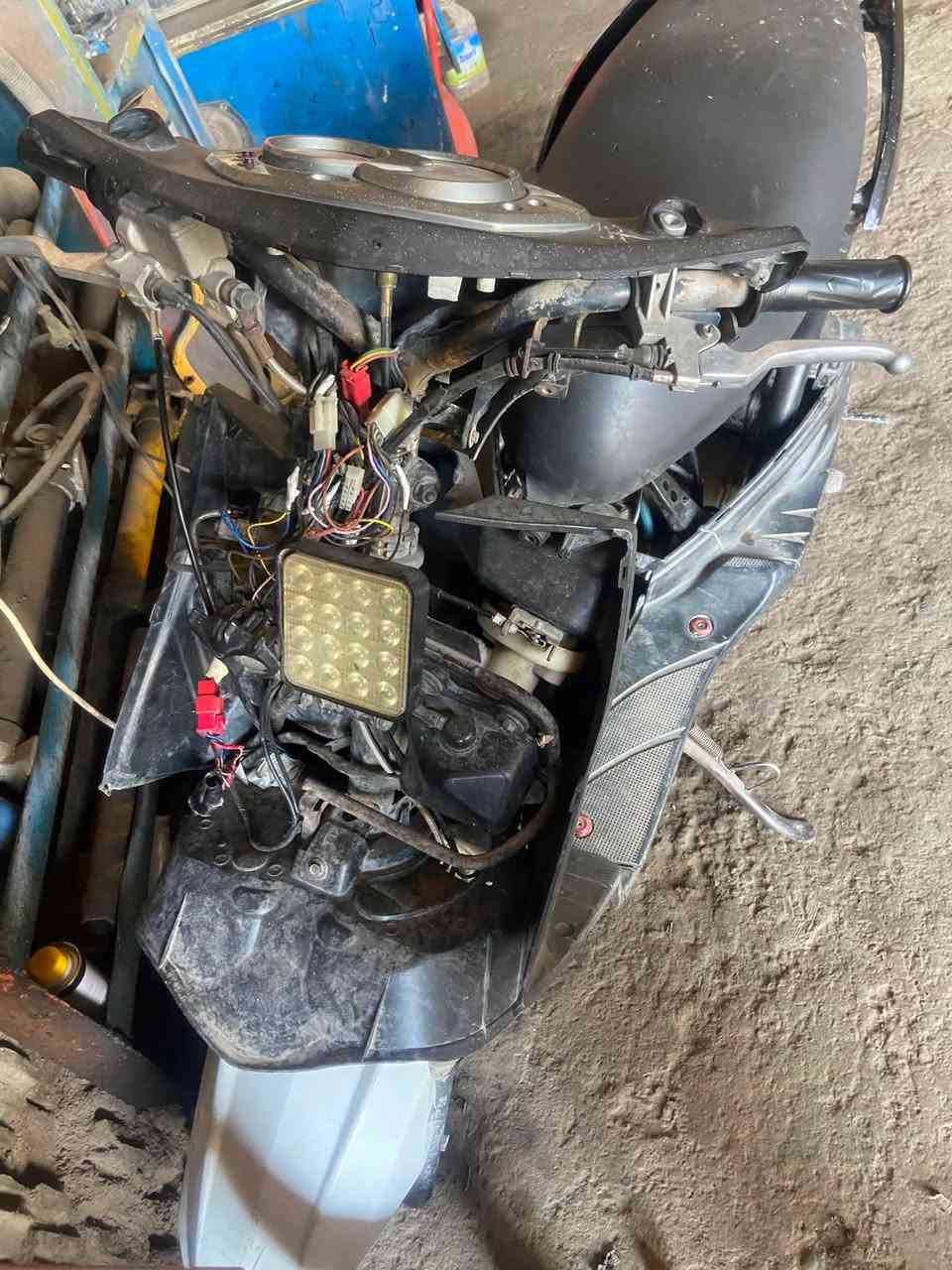 سكنس فحل نقص كفرات شغاله هندر وسلف بس يرادلها مكثف شحن مكاني مدينه صدر سعر 350بيها مجال شي بسيط ***********
