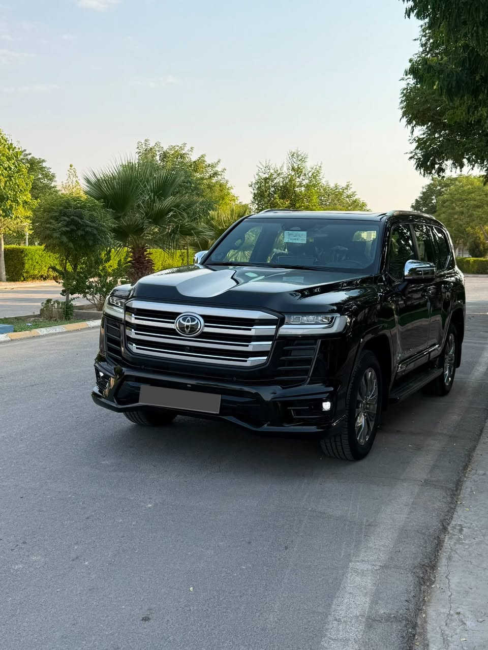 تيوتا لاندكروز 2025 SAS
  VXR
سياره فول مواصفات 

ماشيه 9600
مغلف ppf  
الون :اسود 
داخل احمر
بدون صبغ سياره نضيفه مكفوله كفاله عامه. 
بعدها بل ضمان مال شركة SAS

رقم. التلفون ‭***********‬
