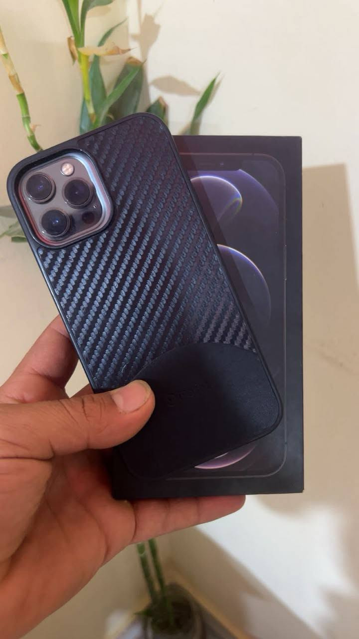 iphone 12 pro max
السلام عليكم جهاز ١٢برو ماكس 
ذكرا ٢٥٦
شرق اوسط
لون حهاز اسود 
كفالة عامه جهاز جديد
بطارية٧٥بلاد مامبدل بي ولا قطعه
 ملحقات كامله
 العنوان بصرة جمهوريه 
رقم تواصل ***********
متوفر علا الخط والواتساب
