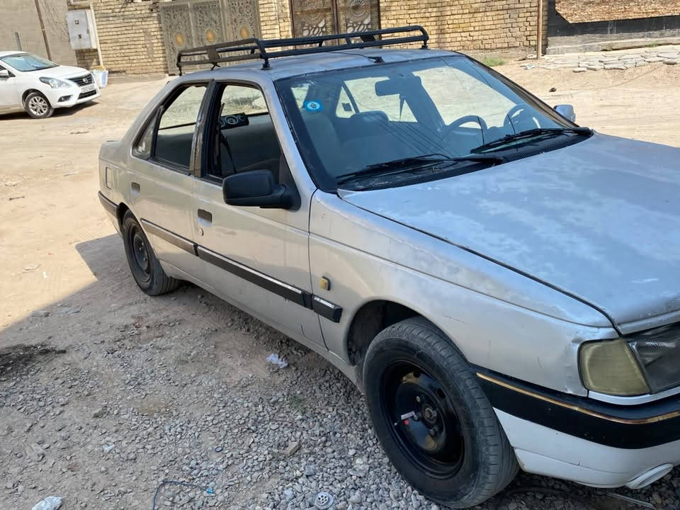 بيجو 405بغداد خصوصي بسمي كير محرك مكفول تبريد 
السياره بيها ضربه بابين صفحة السايق 
صدرها نص عمر مكانها بغداد الزعفرانيه 
*********** واتساب السعر 27
