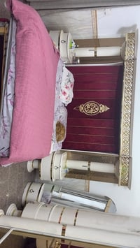 للبيع • غرفة نوم • تواصل