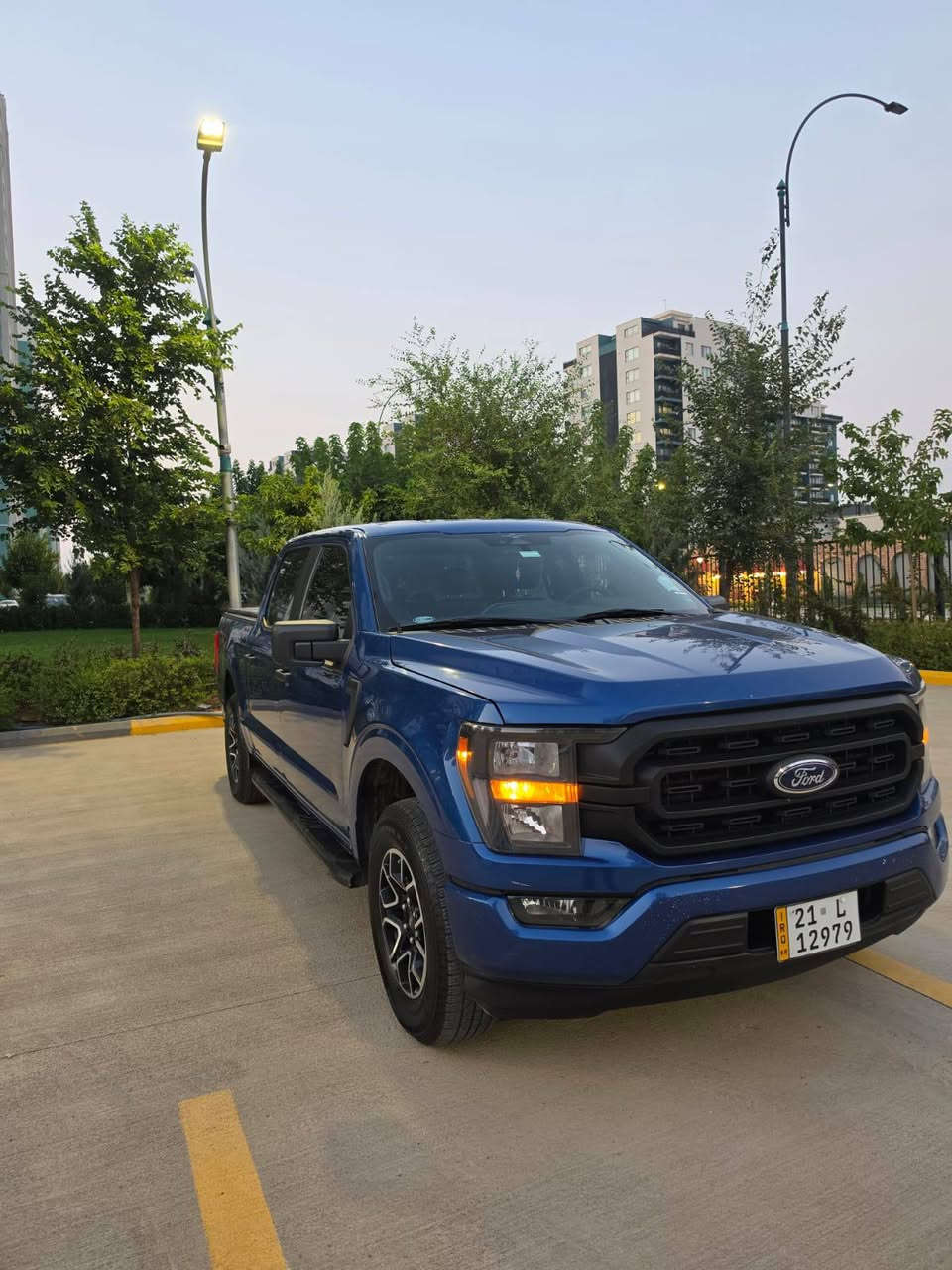 ارخص فورد f150
بنيد وجاملغ بدون ايرباك حتى بردة مطاك
لون مميز كلش قليل
٢٠٢٣ حتى الراديتر بلادي
مواصفات STX
نسخة 1975 EDITION
كشنات جلد بلادي كشن منفصل باب طويل بدي قصير المرغوب
كير تعليك
رادار امامي وشارع ومرايات هيتر ومعلاية من امريكا
ماشية ٥٧
بدي وغلاف بدي KG custom
شاشة وكامرا وحساس وكل هالسوالف 
كلشي بيها جديد ومسرفس وترايها زيرو حتى غاز تبريد وسي اويل الاكسل وهايدروليك الكير وصدر كلة مبدل بالشركة وجاماتها هم مضروبة عازل حراري
تحويل بنفس اليوم السيارة ب اسمي بدون اي خلل او مسج او كلوب او ايرور
سعرها ٢٤٨ ومجالها بسيط 
***********
