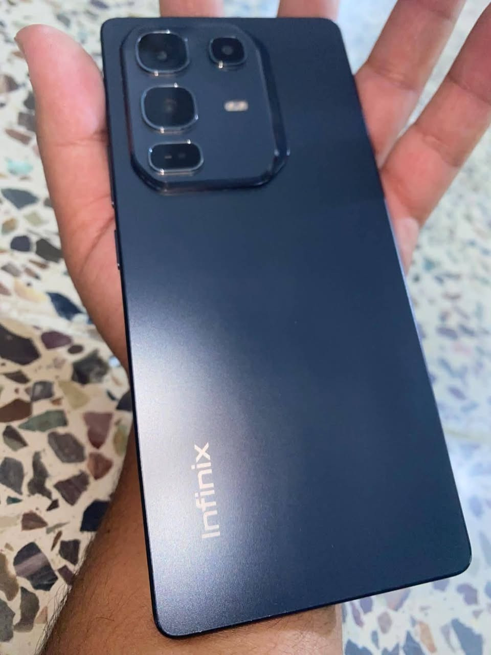 🔥 للبيع انفنكس نوت 50 برو - Infinix Note 50 Pro 🔥
المواصفات :
▪️ الذاكرة : 256GB
▪️ الرام : 12GB + 12GB اضافي
▪️ الشاشة : 6.78 انش AMOLED منحنية 144Hz 
▪️ المعالج : Helio G100 Ultimate - مال العاب قوي
▪️ الكاميرا : 50MP مثبت بصري OIS + 8MP / امامية 32MP
▪️ البطارية : 5200mAh شحن سريع 90W 
▪️ البصمة داخل الشاشة + صوت ستيريو

حالة الجهاز :
▪️ النضافة : [100%]
▪️ الاستخدام : [شهرين]
▪️ الملحقات : الكارتون + الشاحنة الاصلية 90W فقط (مابي كفر ولا سماعات)
▪️ الجهاز مابي اي عطل او تصليح - شرط الفحص

السعر : [ 300بي مجال بسيط]
المكان : تقاطع القدس - ديالى
***********

الي يريد يراسلني خاص
