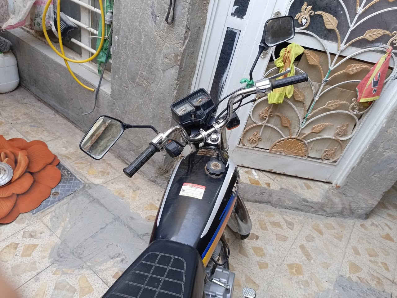 السلام عليكم
دراجة اربعة كير للبيع اصولي دراجة مثل ما موضح بالصور

السعر 500 الف

للتواصل :***********
