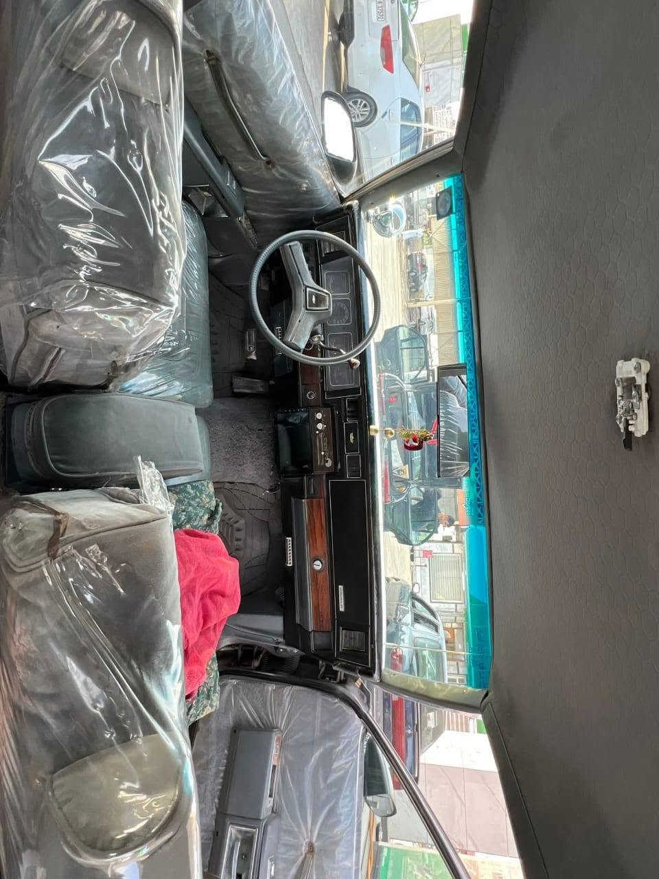 كابرس مديل ١٩٨٧ الون رصاصي رمادي كير محرك كفاله صبغ كامل نضافه فول السعر ٥٠ ورقه  رقم الهاتف ***********
