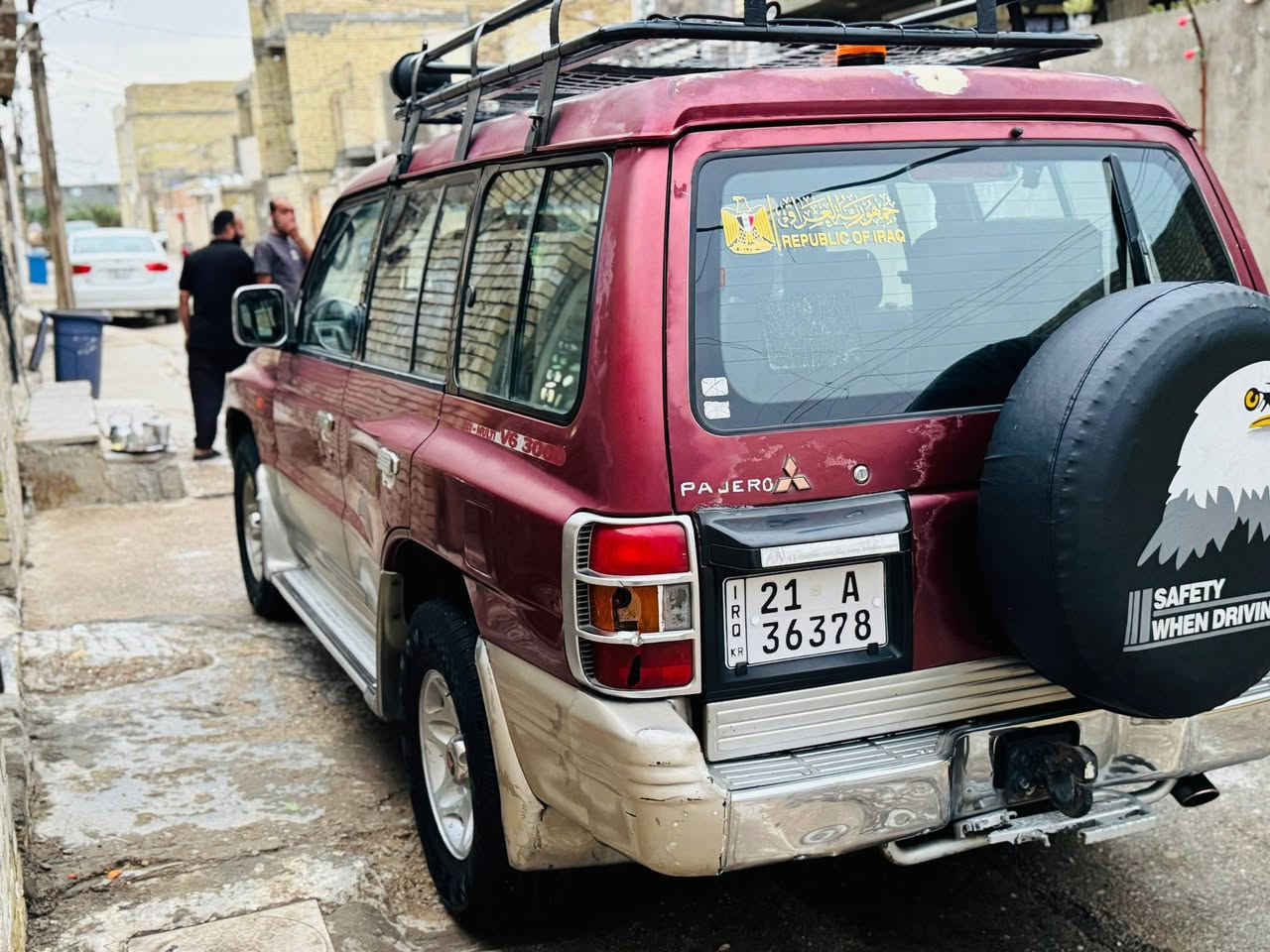 سلام عليكم من رخصت مدير الكروب والأعضاء المحترمين عندي باجيرو موديل 2000 محرك 3000 بلاد
تبريد شغال 3 قطع مابيها صبغ  جارده عندي بيهاء وكاله تحويل مني واذا تحب من الشرعي  رقم سليمانيا  مكاني بغداد مدينة الصدر.  *********** وات ساب
