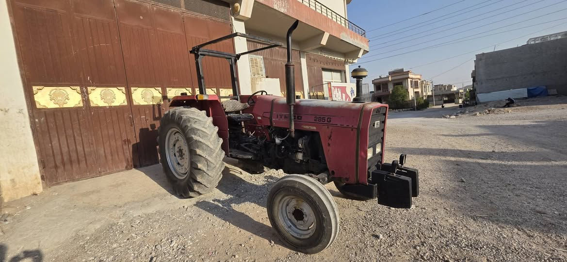 تراکتۆر ئێرانی 2013بۆ فرۆشتن تراکتۆرەکە عولجە گێڕو مەکینەو ئەکسلی بەشەرت بۆزانیاری زیاتر پەیوەنی بکەن ژ.م*********** یان ***********
