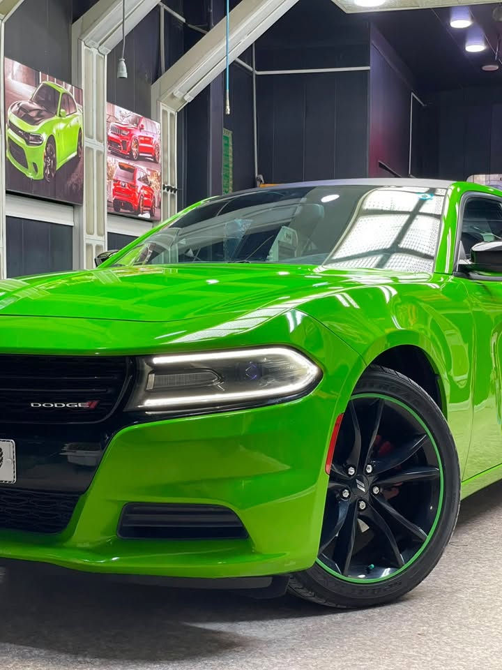 السلام عليكم البيع جارجر 2017 لون 🍏 تفاحي بلادي 

SXTالسعر188 او بيها مجال 

تخم تاير جديد صدر جديد
قطعتين تبريد ثلج ❄️ 
شاشة او كامرة خلفية 

محرك 6V كير محرك كفاله 

رقم بغداد بسمي 
ماشيه 74 

داخله كلين بلعراق صبغ باب +شبر جاملغ خلفي بدون دواخل 

مكان السيارة بغداد 
***********
