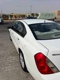 رينو سفران • ٢٠١٠ • المعقل