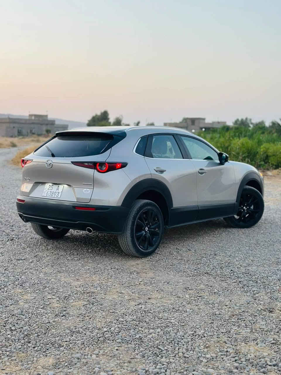 السلام عليكم 
معرض الناصر 
🚗 مازدا CX-30
📌 الموديل: 2024
🎨 اللون: سيلفر مميز
⚡ الفئة: S Select Sport 
📝 المواصفات:
 شاشة وسطية ذكية مع طبلون رياضي وعدادات ديجيتال واضحة.  
 ماشية مسافة قليلة جداً (7,221 كم).  
 الداخلية جلد أسود فاخر ونظيف، گير ومحرك بحالة الوكالة (شرط السحب والفحص).
 التبريد وكلشي شغال، بصمة شبابية ورياضية متكاملة.
 (رقم كركوك - شهداء)
📍 الموقع: كركوك / الزاب صبيح تحتاني 
صور الضربه موضحه بالمنشور 🪽
📞 للإستفسار والسعر، يرجى مراسلة الصفحة أو الاتصال على الأرقام المثبتة: ***********
(أهلاً ومرحباً بالجميع، شراي حقيقي ما نختلف وياّه) 🤝
