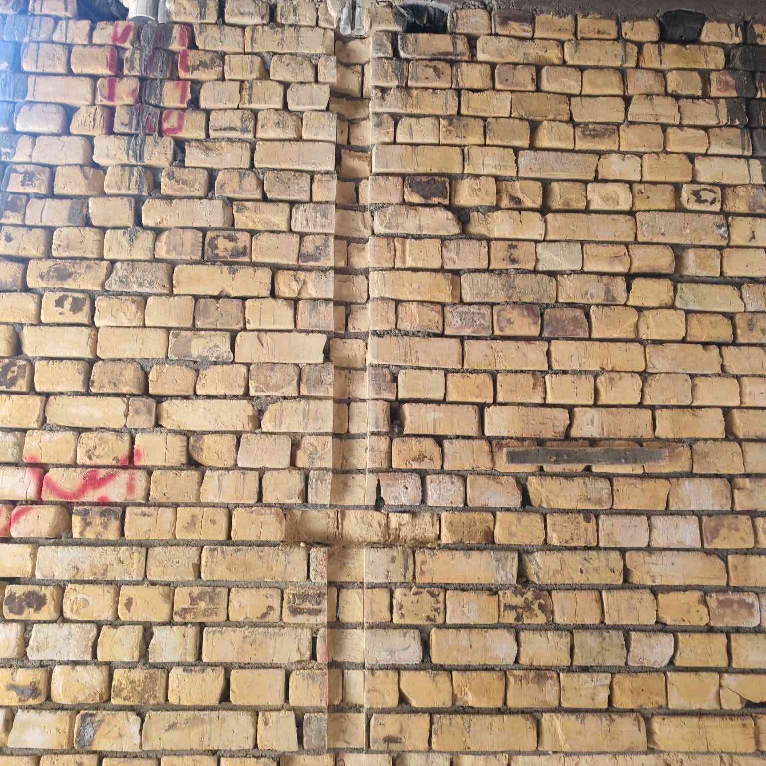 السلام عليكم. كادر حفر وتنزيل نزلات. تسليك  وربط.. ناخذ الشغل مكطوعة اي كهربائي او صاحب منزل يحب يتعامل ويانا على الرقم ***********
