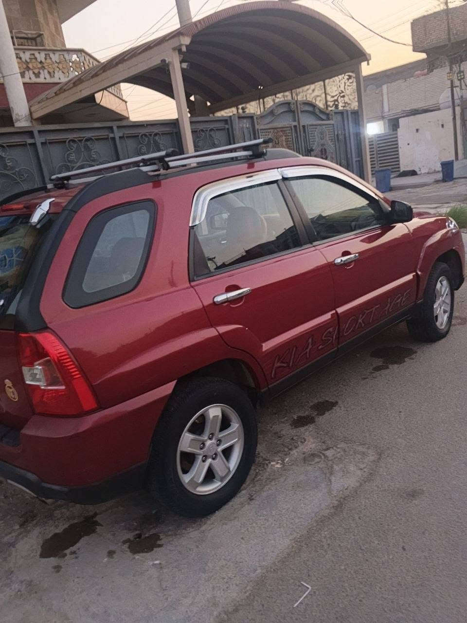 سلام عليكم اسبورتج 2009 خليجي فور ويل تبريد شغال حادثة جاملغ الايمن وحافة البنيد مرشوشة وبية جراد ركن البنيد ولقمارة وهاي الصورة كدامكم 
رقمي موجود اي ستفسار اني حاضر 
سعرة 97 بية مجال
مكاني بغداد العبيدي رقم ***********
