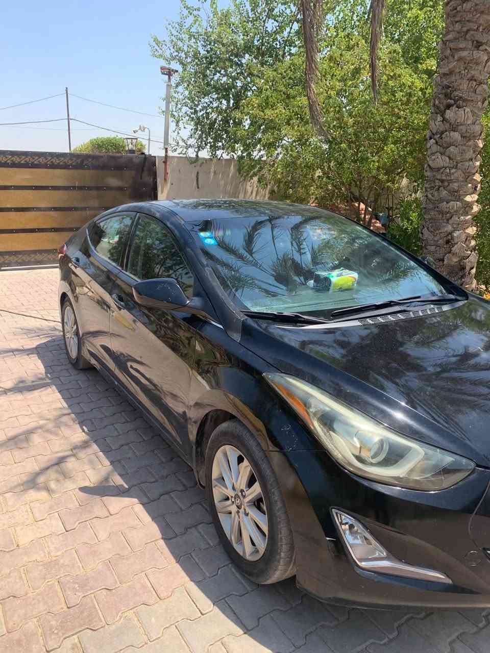 السلام عليكم 

النترا موديل 15 رقم بغداد 

سياره فول مواصفات عدا البصمه 

محرك ٢٠٠٠ . صدر جديد سياره جاهزه 

مابيها اي نقص . حادثها بالجنطه بيها مكانات صبغ ٤ 

ابيع احزام . رقم بغداد . مكان السياره الغزاليه 
***********  . السعر ١٠٠ وبيها مجال قليل
