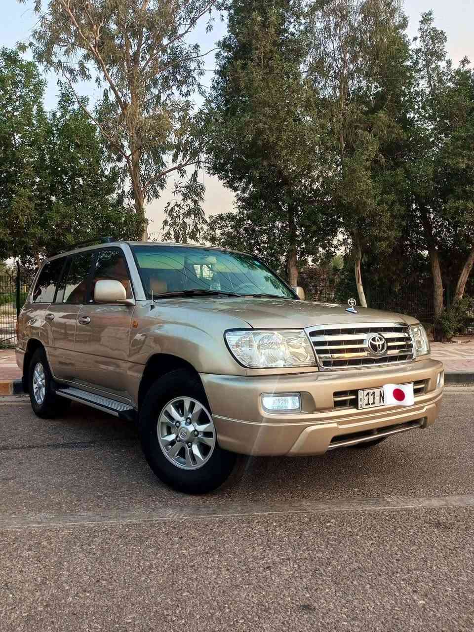 سلام عليكم لاندكروزر للبيع موديل 2003 فول مواصفات تخم تاير جديد تبريد كهربائيات كله شغال فتحه شاشه كامره ثلاث قطع تبريد 7 راكب ثلاجه كير اوتوماتيك مكينه 6 سلندر فور ويل دفع رباعي شغال سياره جديده مكفولة من الضربه صبغ جماليه سعر 150 وبيها مجال رقم الاستفسار ***********  رقم بغداد انجليزي باسمي
