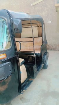 تكتك موديل 19 لي يحب يشتري يتوصل وياي ع الرقم 07742452091