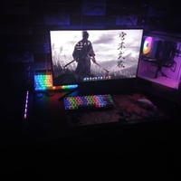 Xeon E5-2650 v4 • RX 580 8GB • شاشة 180Hz