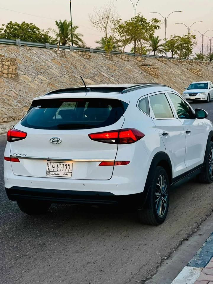 للبيع فقط بدون مراوس او اقساط
توسان 2019 خليجي شركه الكاصد 
محرك 2000 دوش 
رقم بغداد بسمي مميز 
فول مواصفات 1على1 من كلشي 
بصمه 
بانوراما 
لايت 5 عدسات دوار مع الاستيرن 
كشنات كهرباء جلد 
تحكم ستيرن كامل جهتين 
كروز سرعه 
كامره اماميه+خلفيه دواره 
اشاير بلمري 
حساسات خلفيه 
شاشه ايباد 
دواخل صاج 
5 ويل كب كروم 
هاند بريك بلرجل 
نضام ترحيب مري ويدات 
قطعتين تبريد 
مود درايف 3 وضعيات قياده 
محرك كير تبريد صدر امامي خلفي بلادي شركه 
تخم تاير امامي خلفي جديد 
سياره بيها قطعتين صبغ وبيها 4 اصابع بحافت باب السايق فقط 
السعر 167 وبيها مجال حك جيه 
مكاني الانبار الخالديه 
للاستفسار اتصال او واتساب 
***********
غير متواجد علفيسبوك

