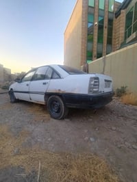 اوبل اوميغا • موديل ١٩٨٨ • كير عادي