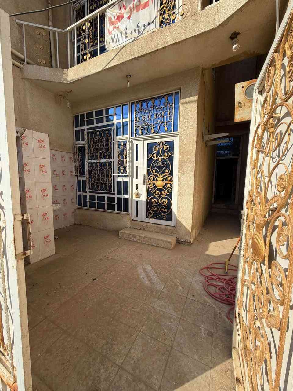 السلام عليكم دار للبيع المساحة 100م 
العنوان الخاجية شارع المجلس البلدي 
السعر 125 مليون مع مطبخ هدية 
للأستفسار الاتصال على الأرقام التالية 

***********
***********
