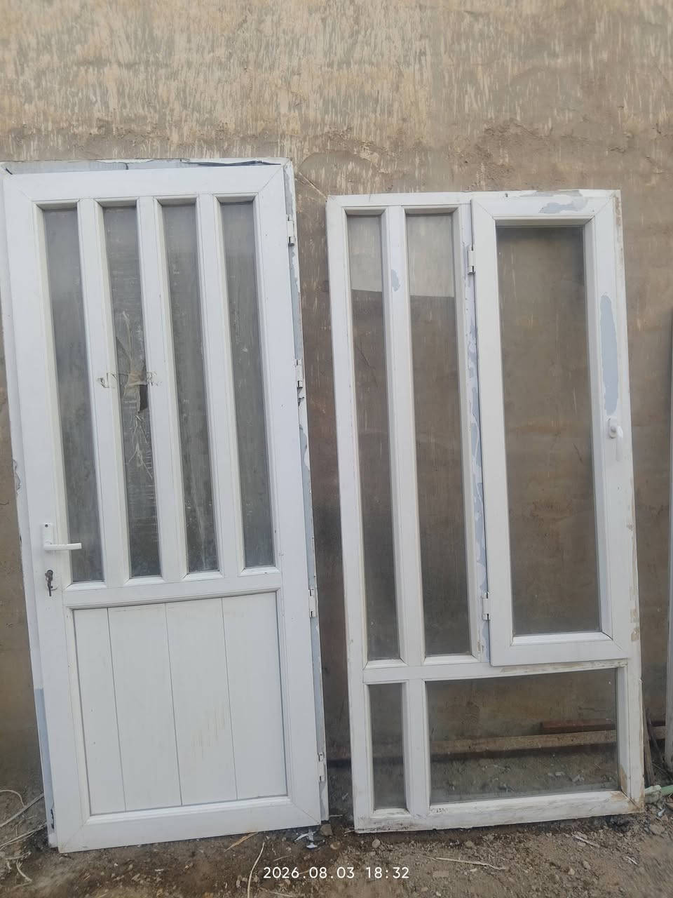 للببع 3 ابواب و شباكين 

القياسات 

شباك
167  طول

148 عرض
ـــــــــــــــــــــــــ
شباك

208 طول

98 عرض
ـــــــــــــــــــــــــ
باب 

218 طول

93 عرض
ـــــــــــــــــــــــــ
باب

100 عرض

233 طول
ــــــــــــــــــــــــ
باب

238 طول

100 عرض

للاستفسار  ***********

ملاحظة،، الابواب حتى مفاتيحهم موجودات وشغالات
