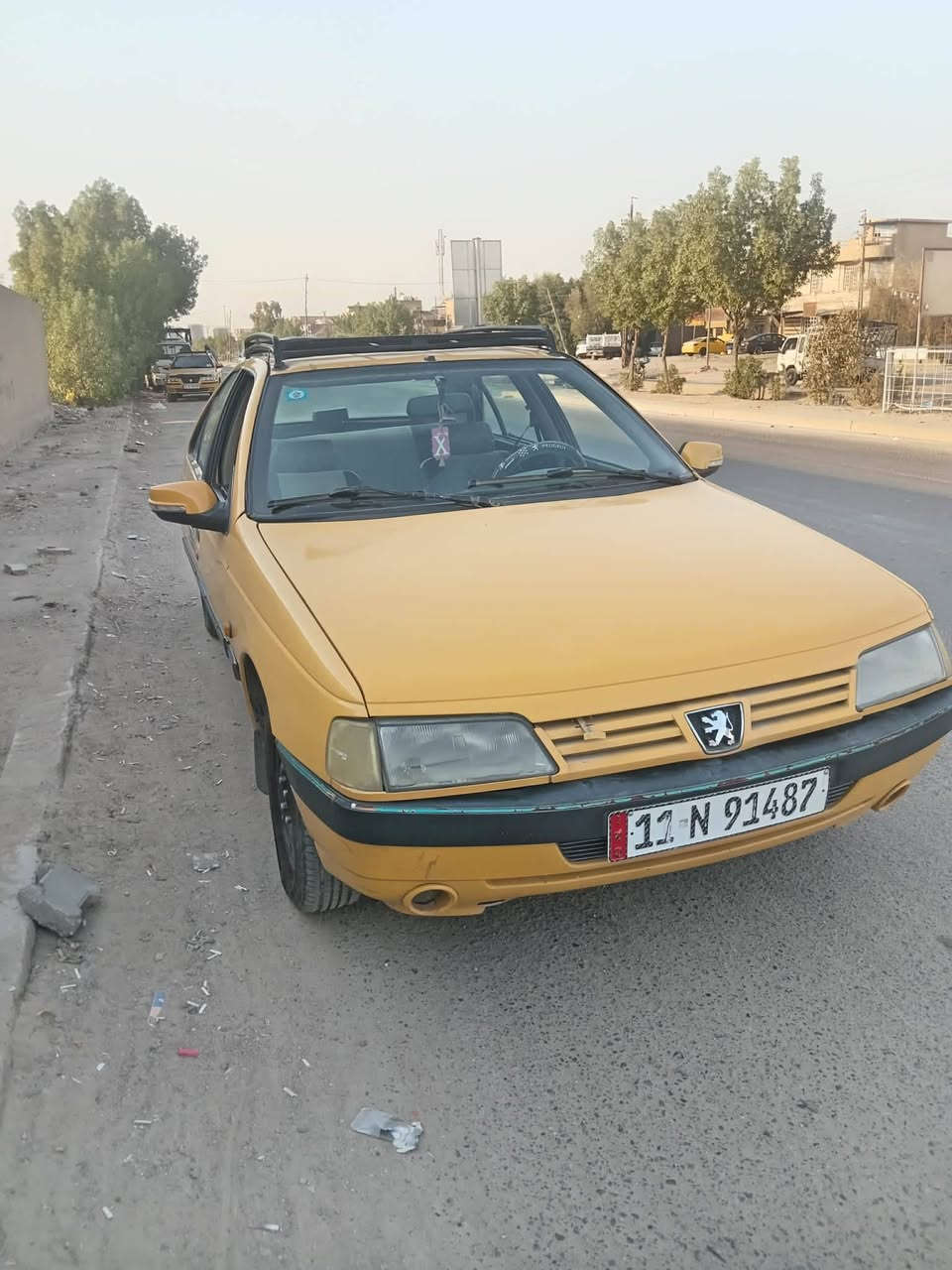 كير ومحرك حاله جيده تبريد شغال موديل ١٠ روا باتري جديد السعر ٢٥ مجال بسيط عنوان البياع معالف ***********
