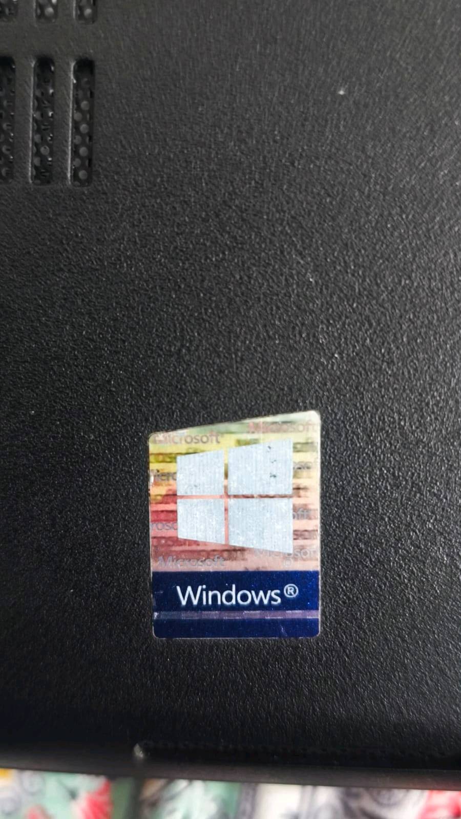 لابتوب محمول i5 CORE... الجيل الثامن ... نظام 10 Windows... سعة تخزين 256...الذكرة العشوائية8...60HZ... حجم شاشة14....(مستعمل شهرين تقريباً بس على كد الامتحانات وشرط تفحصه يم اي ابو محل يعجبك واذا مستعمل اكثر لو مفتوح او متخربط بي شي تاخذه بلاش وحتى تطبيقات والعاب ماكو شي قليل حيل... وياه ماوس وجنطه مجانية ايضاً)
وين موقعك بالضبط حتى أضيفه بالوصف للناس المهتمين؟: 
البصرة المعقل الابلة 
شنو السعر النهائي أو آخر سعر حتى أوضحها بالإعلان؟: 
315000
أكو أي ملاحظات لازم تنذكر مثل البطارية، الشاحن، أو أي خدش/كسر ولو بسيط؟: 
ما بي شخط واحد وما مستعمل ابد بس للدراسة وشي قليل وشرك تفحصه يم اي شخص يعجبك 
تحب أذكر اسم الموديل الكامل: Dell Latitude 5490 لو بس لابتوب i5 الجيل الثامن؟: 
اذكره كامل