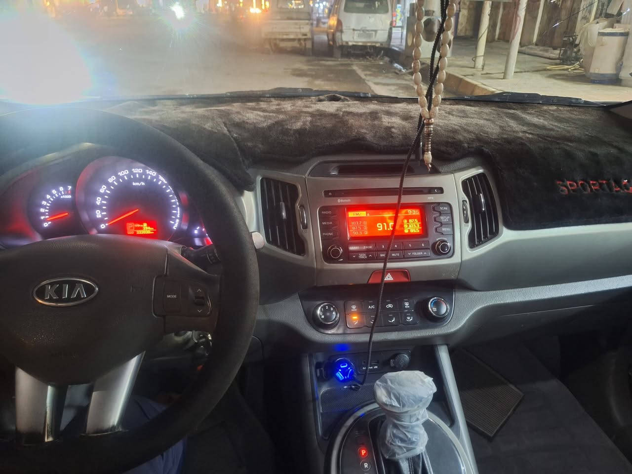 ٢٠١١ • تفاصيل ناقصة