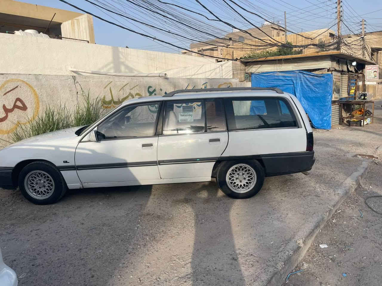 السلام عليكم اوبل اوميكا استيشن موديل 1990 كير اوتو السياره متعوب عليه رقم كركوك مشروع وطني السعر 24 مكاني بغداد البنوك شارع البانزين خانه للاستفسار ***********
