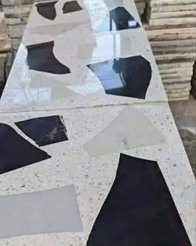 ***********
