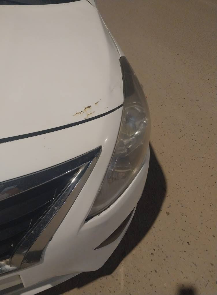 نيسان سني هندي مديل ٢٠٢٠ مكينه وكير مكفولات والحداديه نص عمر 
وبيهه ضربه بالصندوك خفيفه ومبدل قبق الصندوك وبيهه مكانات بارد وسياره حره وراعيهه ايريد تحويل السعر ٩٤ وبيهه مجال قليل لشراي 
*********** البصرة, العراق

