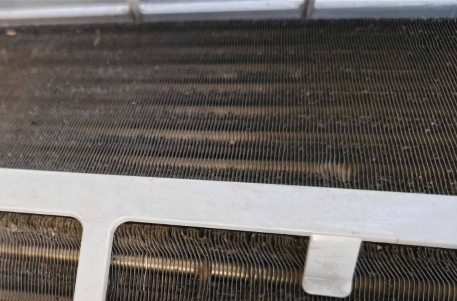 قطعة داخلية نوع TCL الحديث غاز ٢٢ _٢طن على الفحص العنوان نجف للاستفسار اتصل او راسل واتساب  او الصفحة ***********☎️☎️
