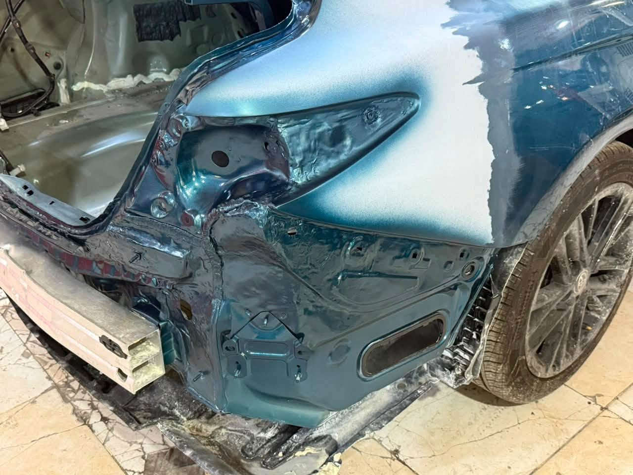كامري هايبرد
فئة se
موديل ٢٠٢٦ 
بيه شويه بالجاملغ وقبغ صندوك
بدون ايرباك
مواصفات السيارة 
رادار
انظمه قياده
اشاير مري
كار بلي
كشنان جلد
الى اخر
ماشيه ٩ الف 
بيهة بي بي اف ضمان ٥ سنوات
بيهة كتاب تضليل لمدة سنة
رقم اربيل 
صور حادث بالمنشور
للاستفسار-
***********
مكانه الدوره
سعرهة ٢٤٠$ وبيه مجال
