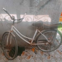 مقاس ٢٧ • عمر ١٠ • بصره