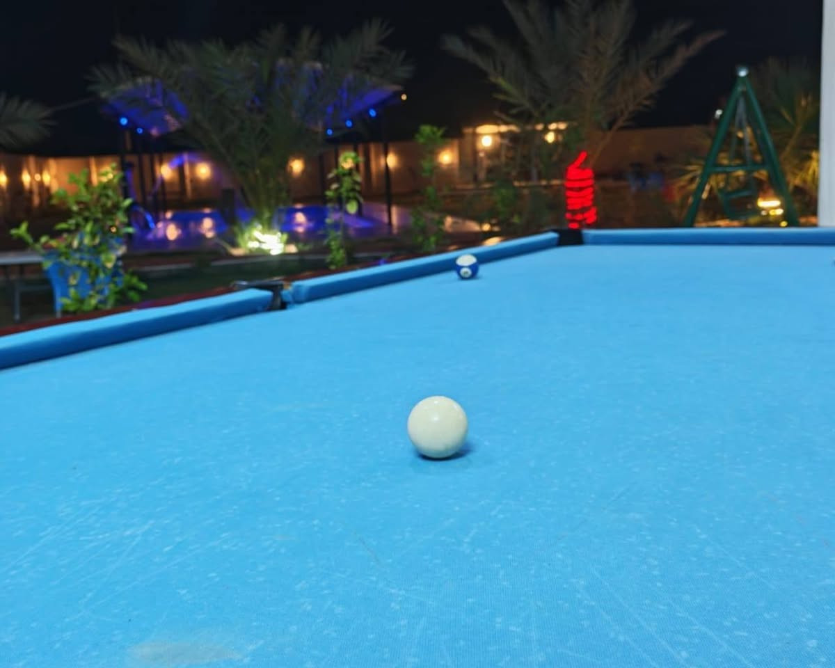 بغداد أبو غريب • ٢٥٠٠م • مسبح كبير