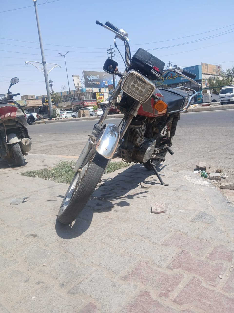 سلام عليكم مرت خصت الادمن دراجه اربعه كير نامه للبيع *********** التفاصيل أكثر خاص السعر 300وبه مجال كلك كربلاء حي المهندسين
