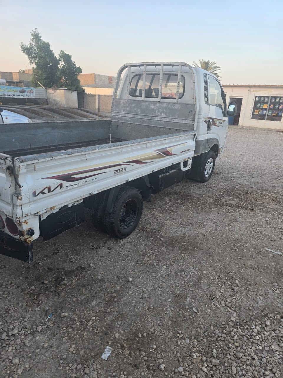كيا • موديل ٢٠١١ • ماكينة بالصندوق