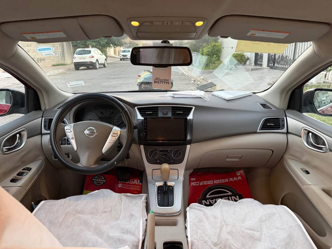 نيسان سنترا موديل ٢٠١٩ خليجي مكفولة كفالة عامة محرك كبير ١.٨ استيراد خاص سيارة مابي لا صبغ و لا تبديل ولا حالوب و لا جلح فقط بي مكانين بسيطات عالبارد حتى دعاميات بلادي كير و محرك مكفول و سونار موجود 
مواصفات 
ويل كروم اسود 
جنح خلفي 
لايتات امامية و خلفية زينون 
عتر نيكل + يدات نيكل 
حساس خلفي 
تحكم ستيرن + تحديد سرعة 
بلوتوث 
شاشة + كامرة 
داخل اصفر 
كشن جك 
تبريد قطعتين 
خدمات
محرك ١.٨ كبير مو محرك صغير ١.٦ 
كير اتوماتيك 
و بعد مواصفات هواية مكان سيارة كركوك سعر ١١٠ و بي مجال بسيط رقم موبايل *********** كركوك, العراق
