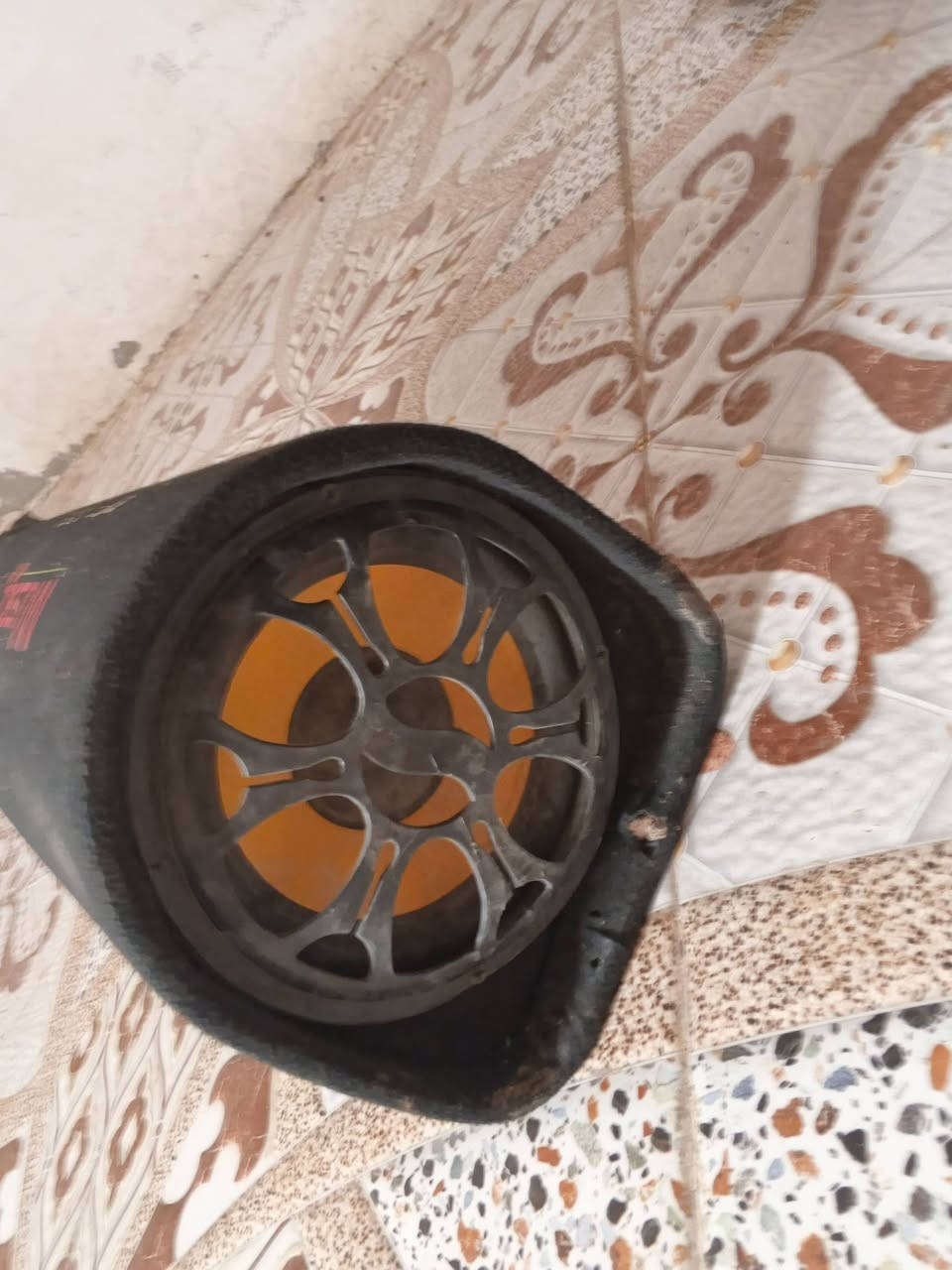 مضخم للبيع السعر خاص اول اتصال ع رقم؟؟؟؟ ***********
